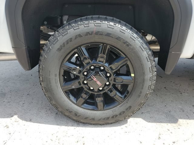 New 2026 GMC Sierra 3500 AT4 w/ AT4 Premium Plus Package AWD/4WD image 6