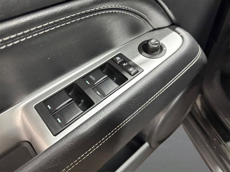 Used 2016 Jeep Compass Latitude AWD/4WD image 23