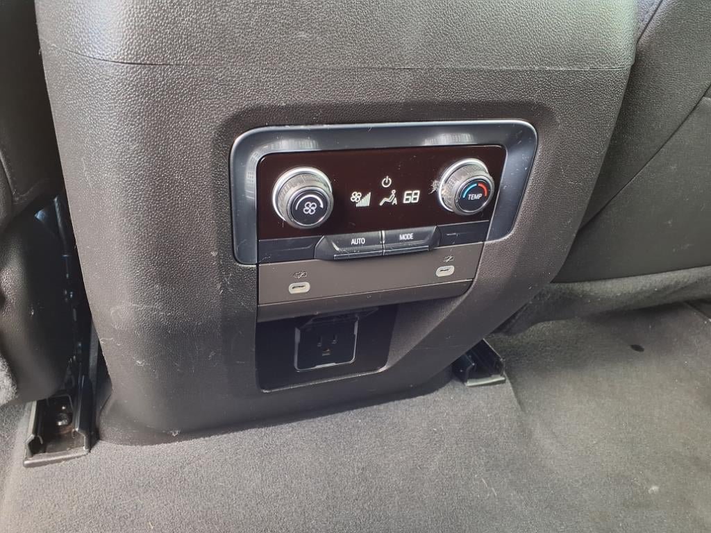 Used 2023 Chevrolet Tahoe LT AWD/4WD image 8
