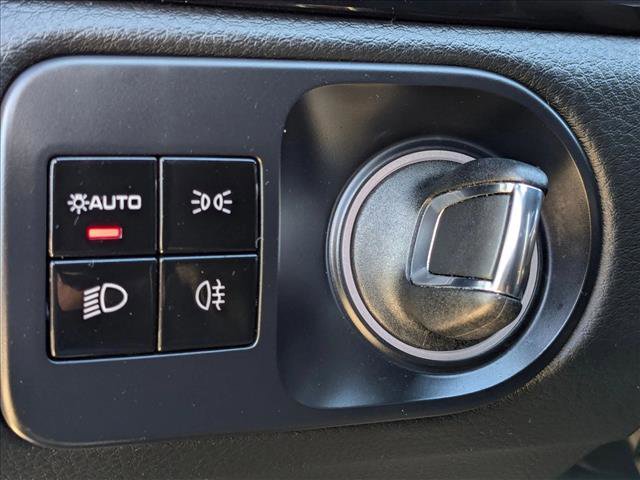 Used 2021 Porsche Cayenne Coupe image 23