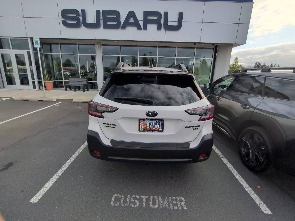 Certified 2024 Subaru Outback Onyx Edition XT AWD/4WD image 7