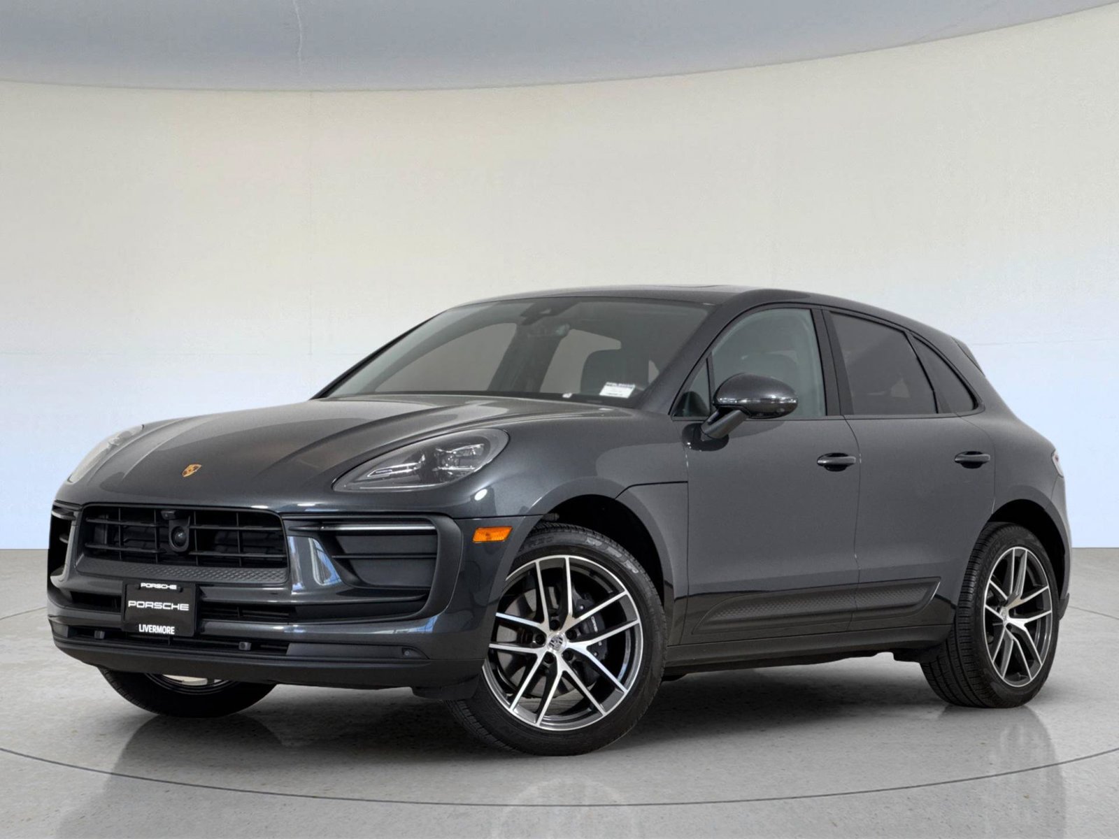 Certified 2025 Porsche Macan w/ Premium Package Plus