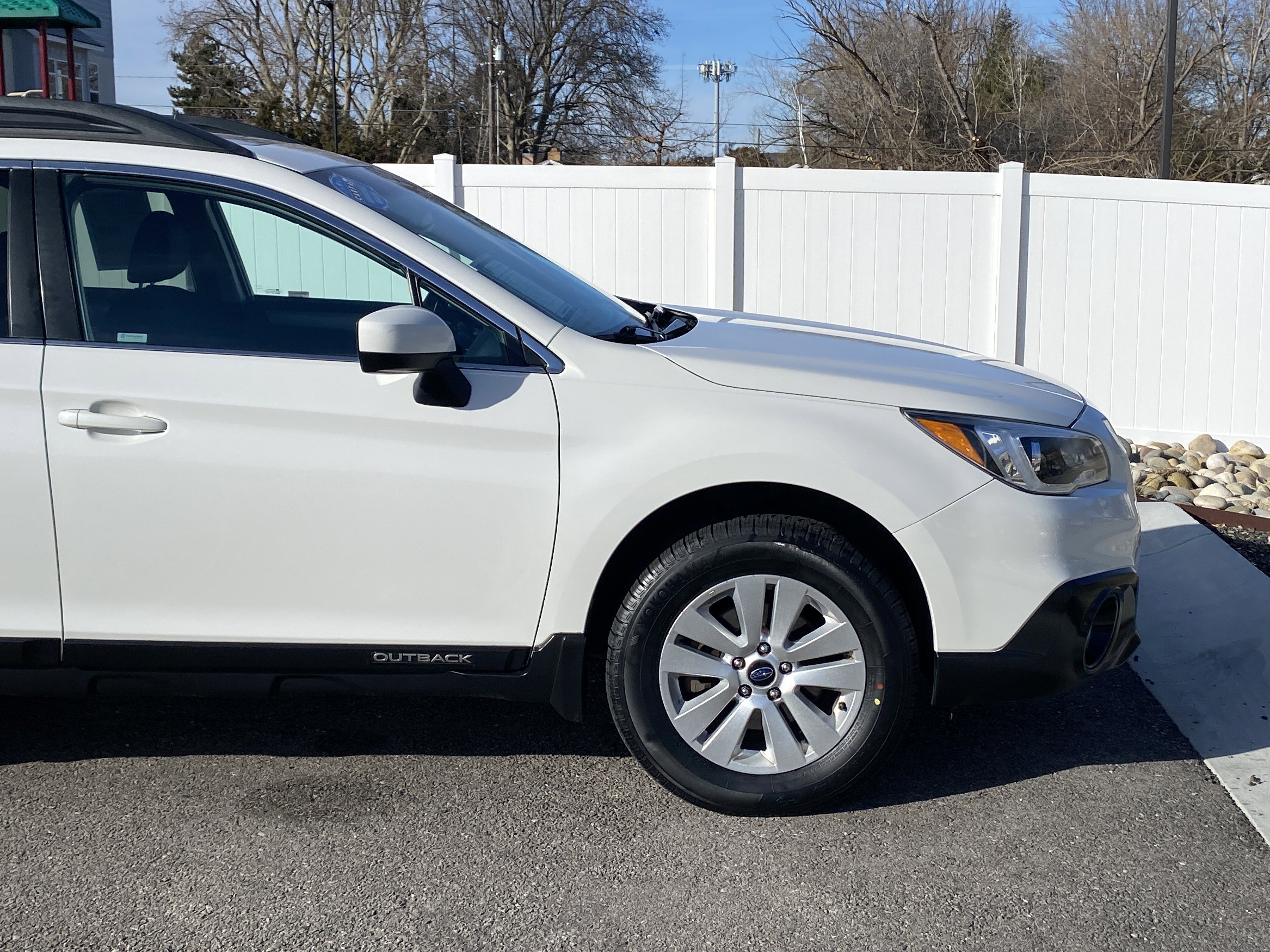 Used 2016 Subaru Outback 2.5i Premium image 8