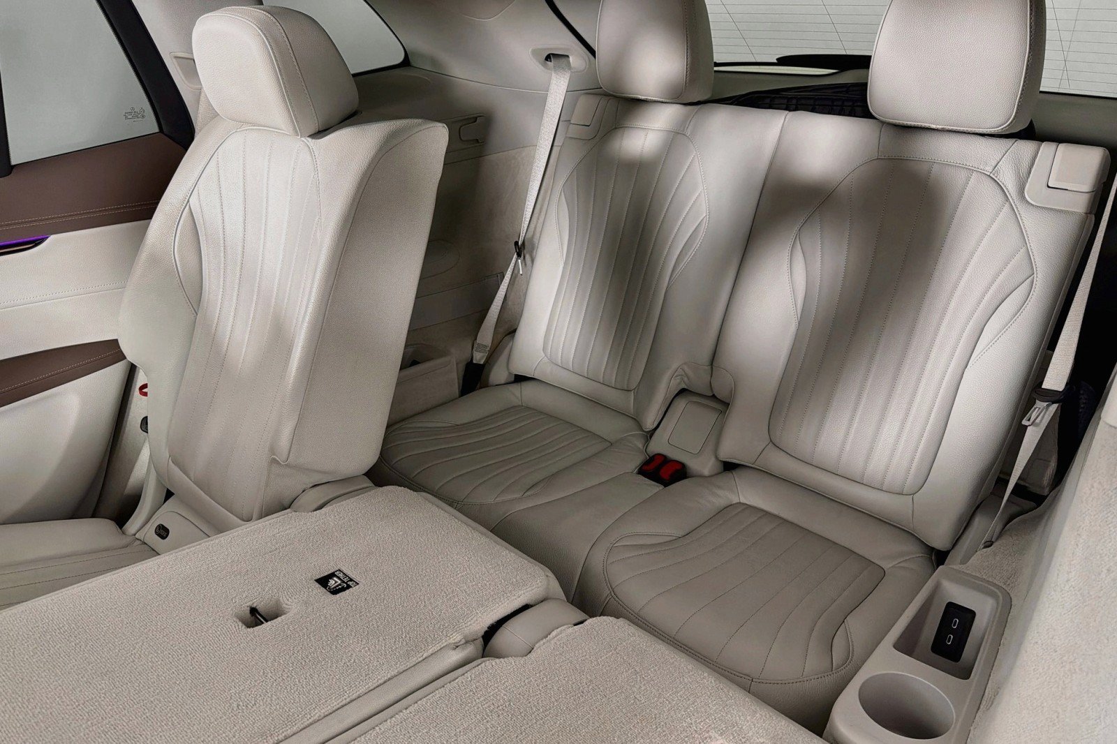 Certified 2023 Mercedes-Benz EQS 450+ SUV image 10