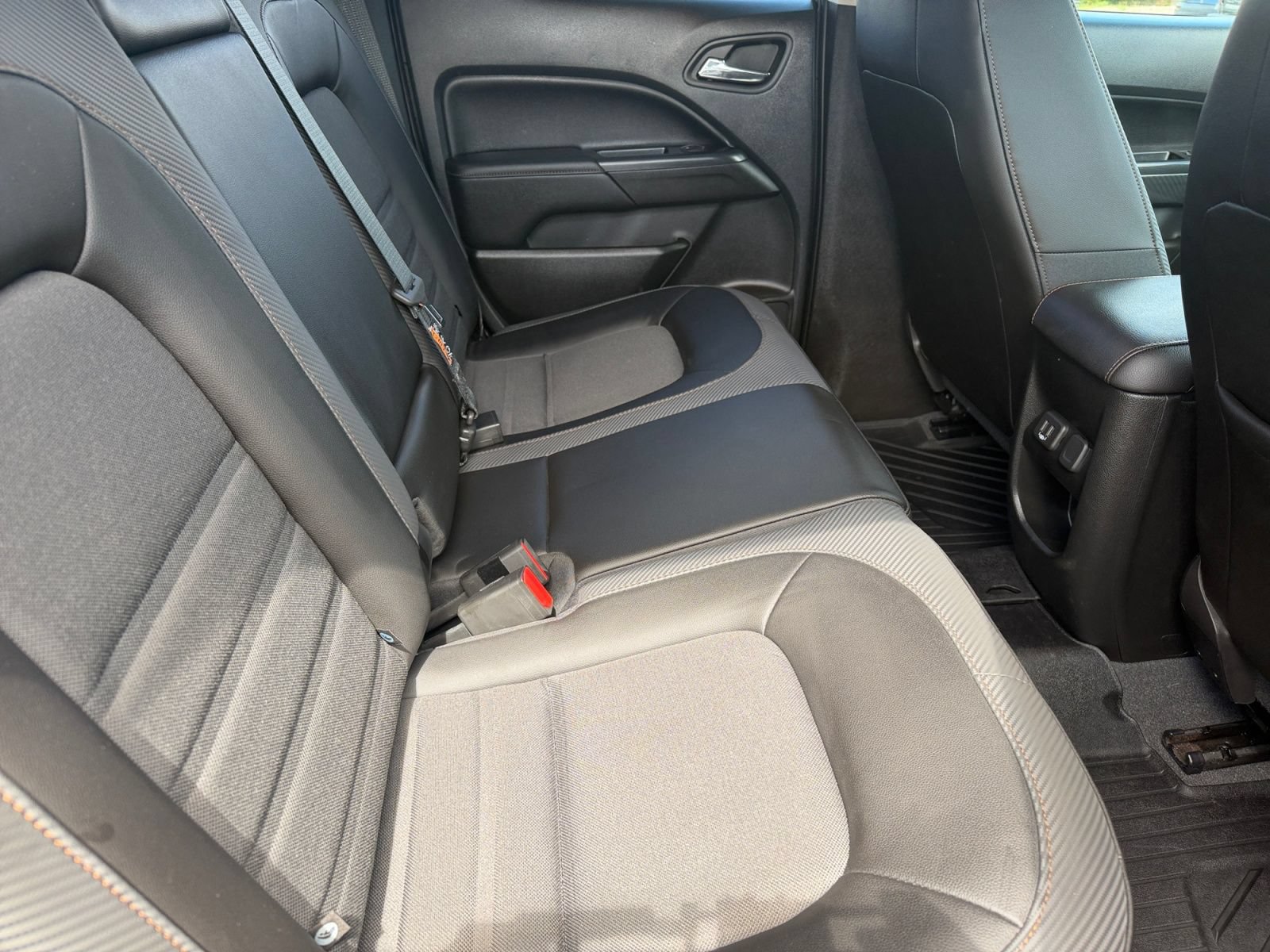 Used 2021 GMC Canyon AT4 AWD/4WD image 13