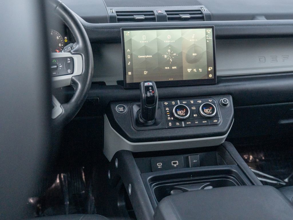 Certified 2023 Land Rover Defender 130 SE image 21