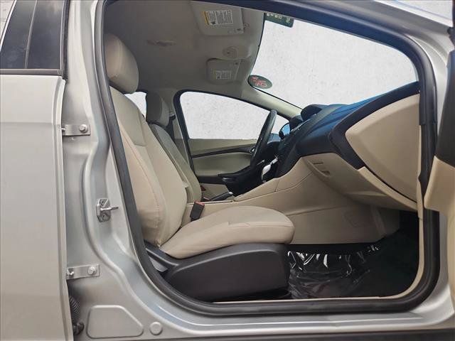 Used 2016 Ford Focus SE FWD image 23
