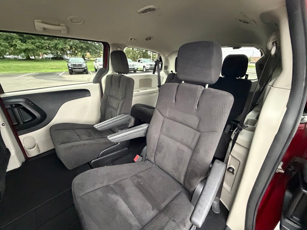 Used 2015 Dodge Grand Caravan SXT FWD image 8