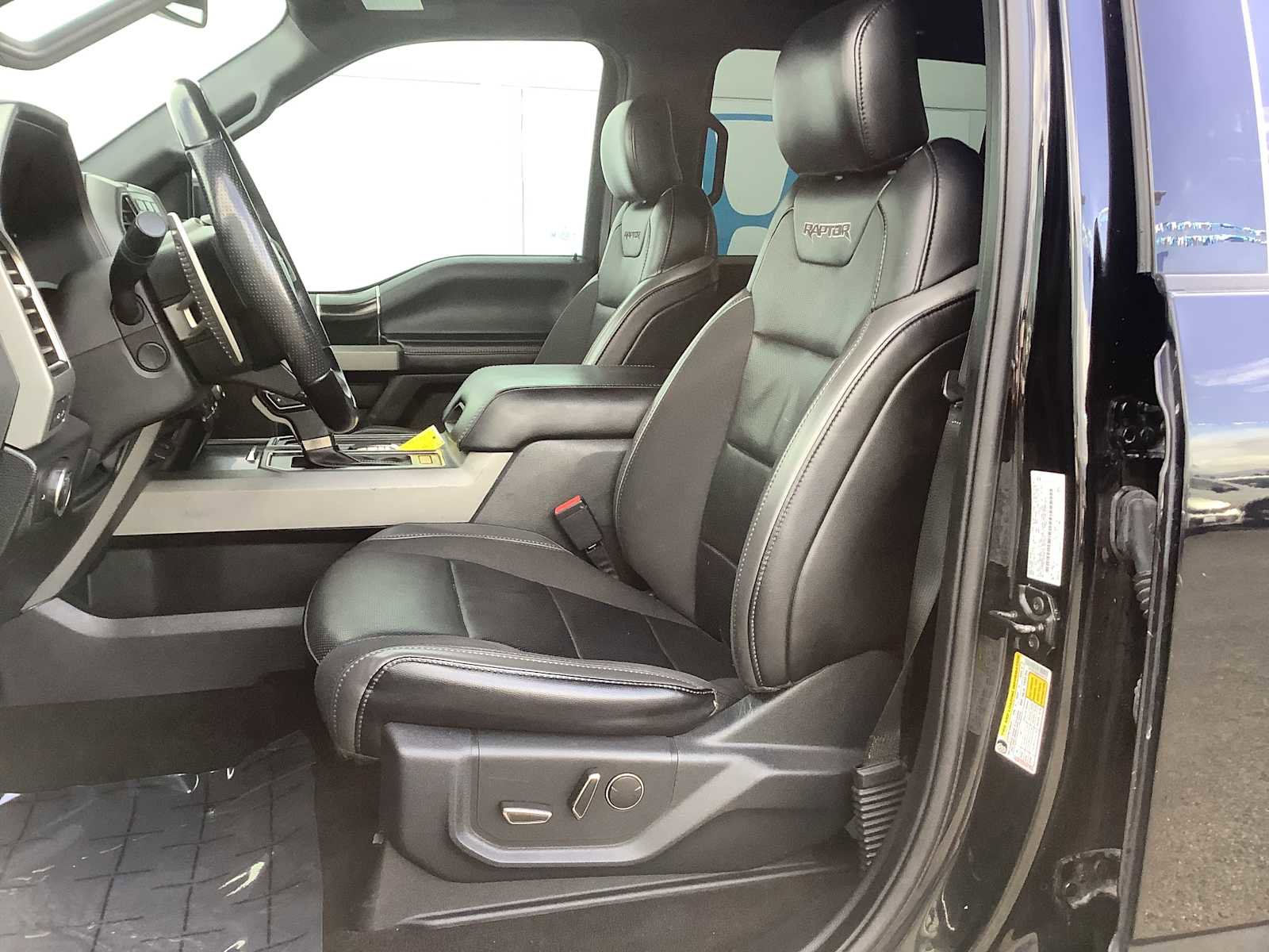 Used 2020 Ford F150 Raptor w/ Equipment Group 802A Luxury image 11