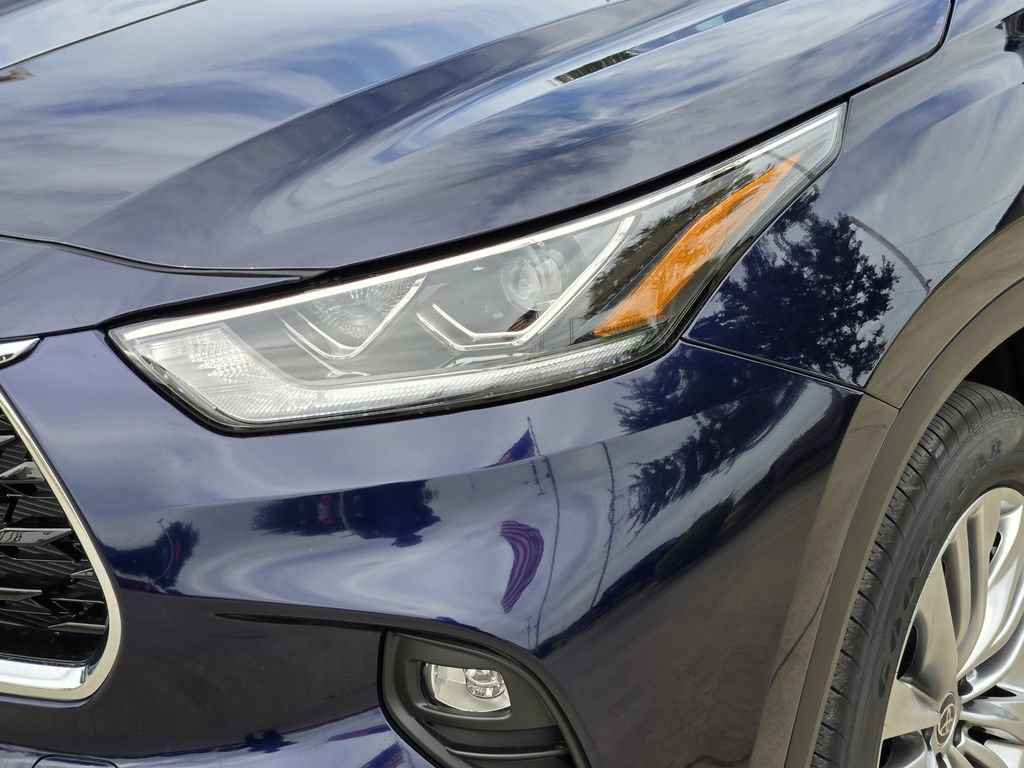 New 2026 Toyota Highlander Platinum AWD/4WD image 6