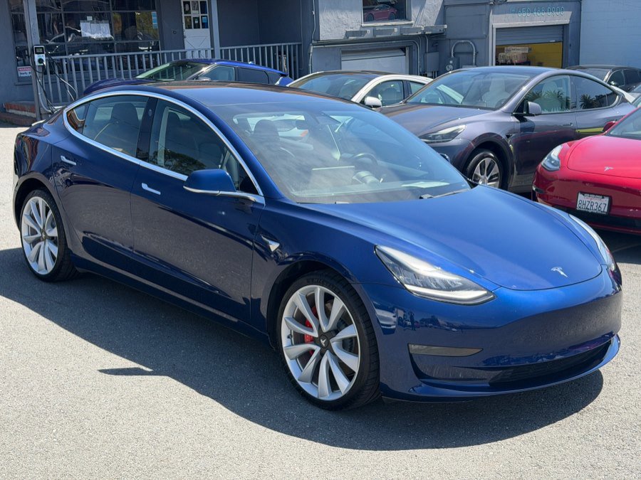Used 2018 Tesla Model 3 Performance image 3