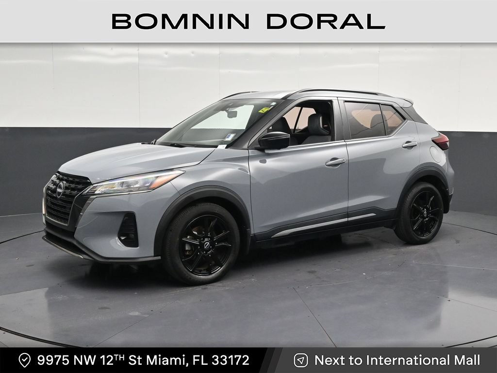 Used 2022 Nissan Kicks SR w/ Premium Package FWD image 1