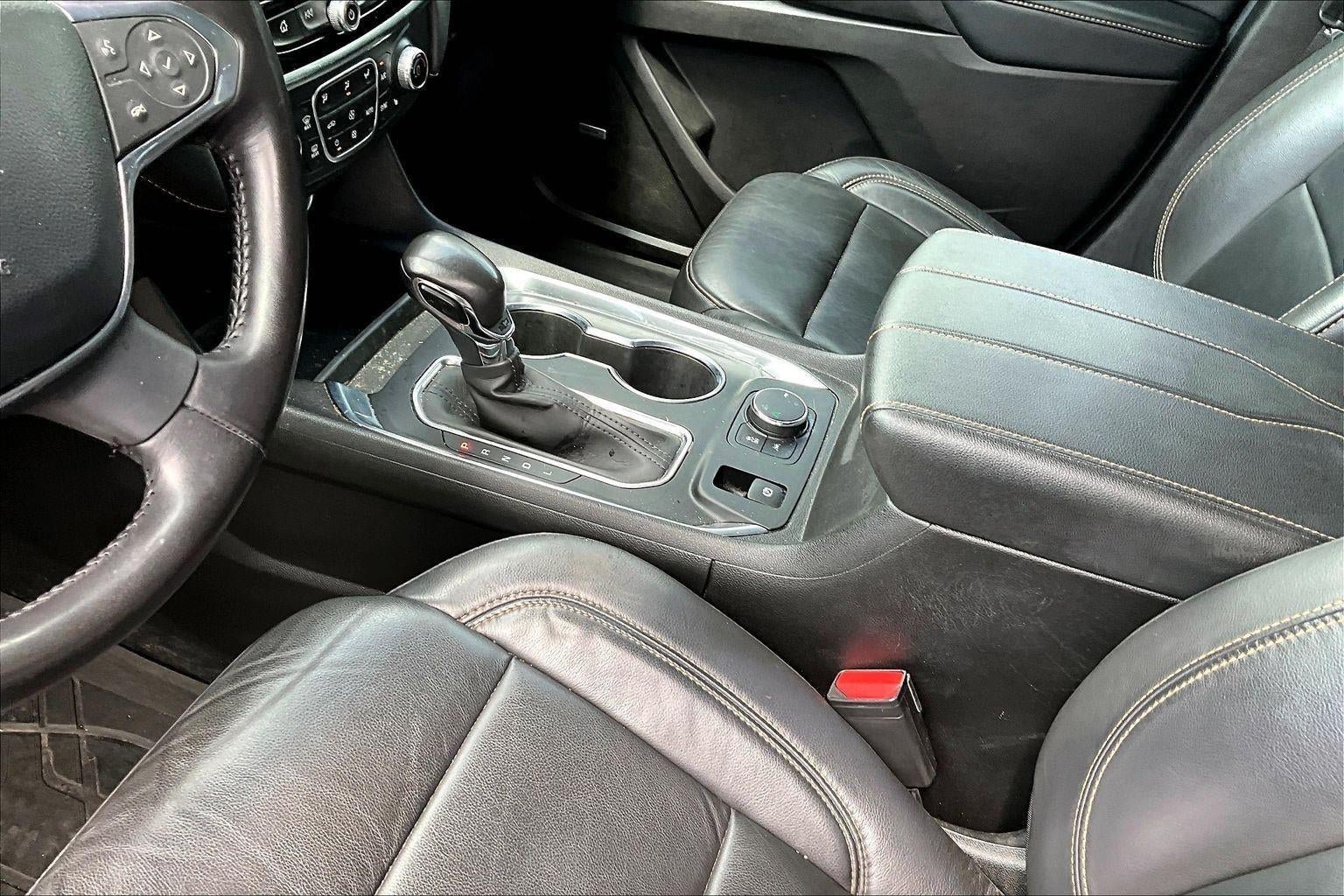 Used 2021 Chevrolet Traverse RS w/ LPO, Floor Liner Package FWD image 16