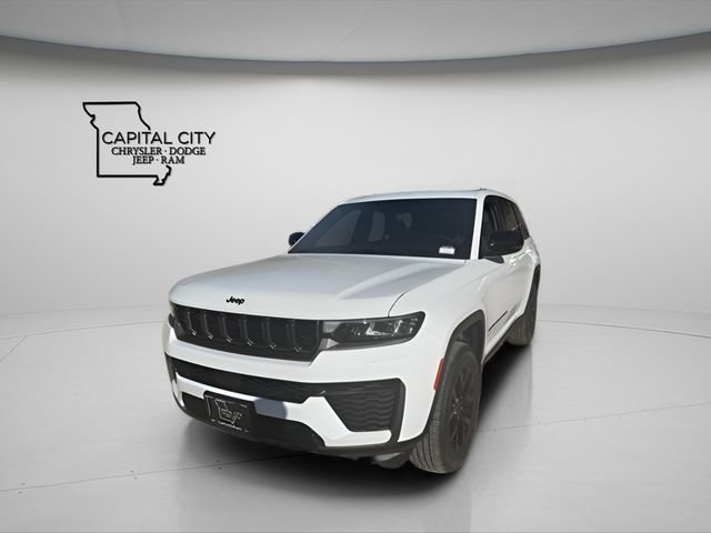 New 2026 Jeep Grand Cherokee Altitude image 3