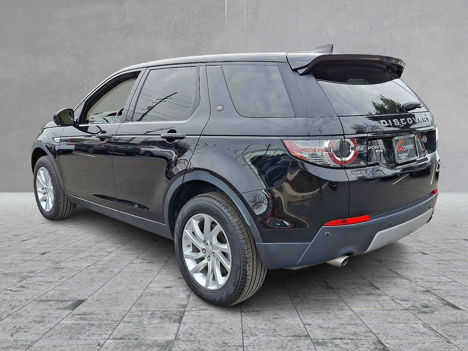 Used 2019 Land Rover Discovery Sport HSE image 7
