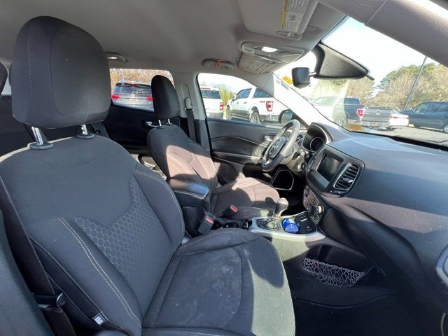 Used 2018 Jeep Compass Sport w/ Tech Group image 14