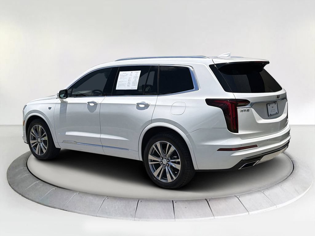 Certified 2025 Cadillac XT6 Premium Luxury FWD image 39