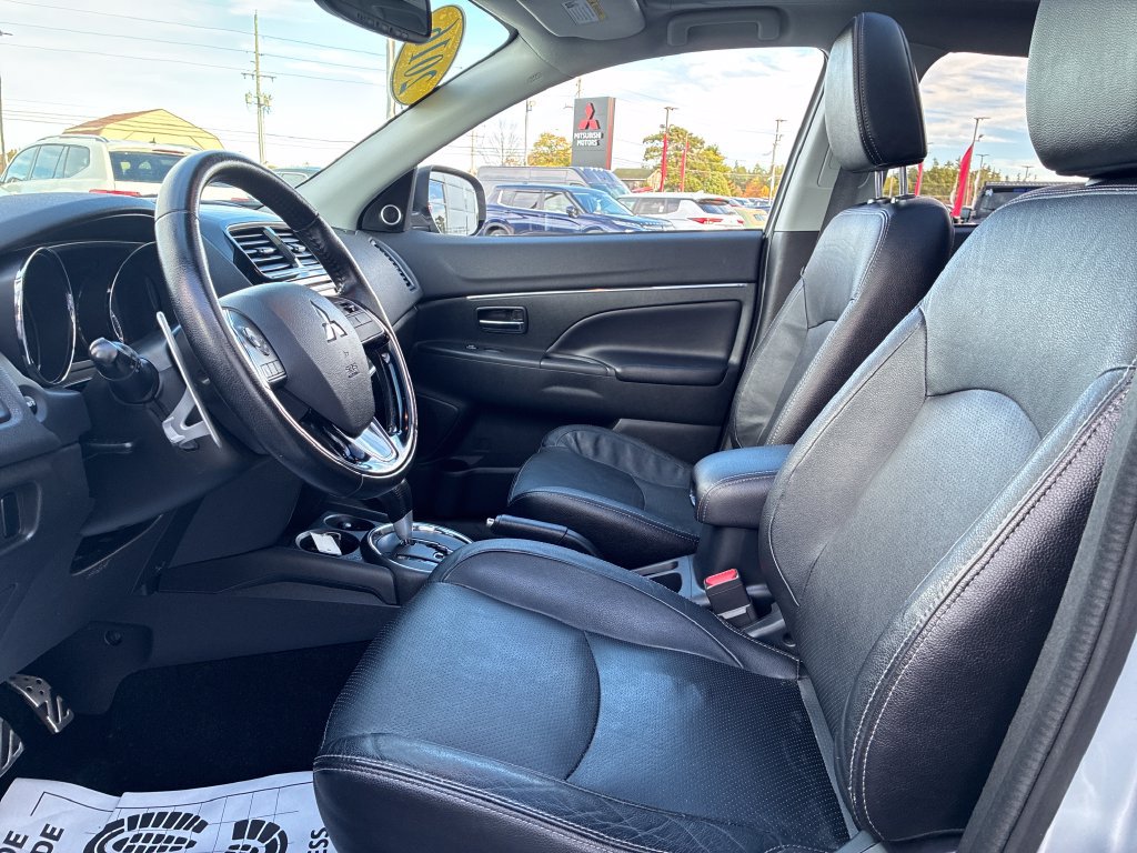 Used 2016 Mitsubishi Outlander Sport GT AWD/4WD image 10