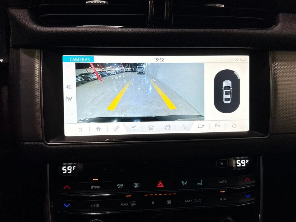 Used 2017 Jaguar XF Prestige AWD/4WD image 16