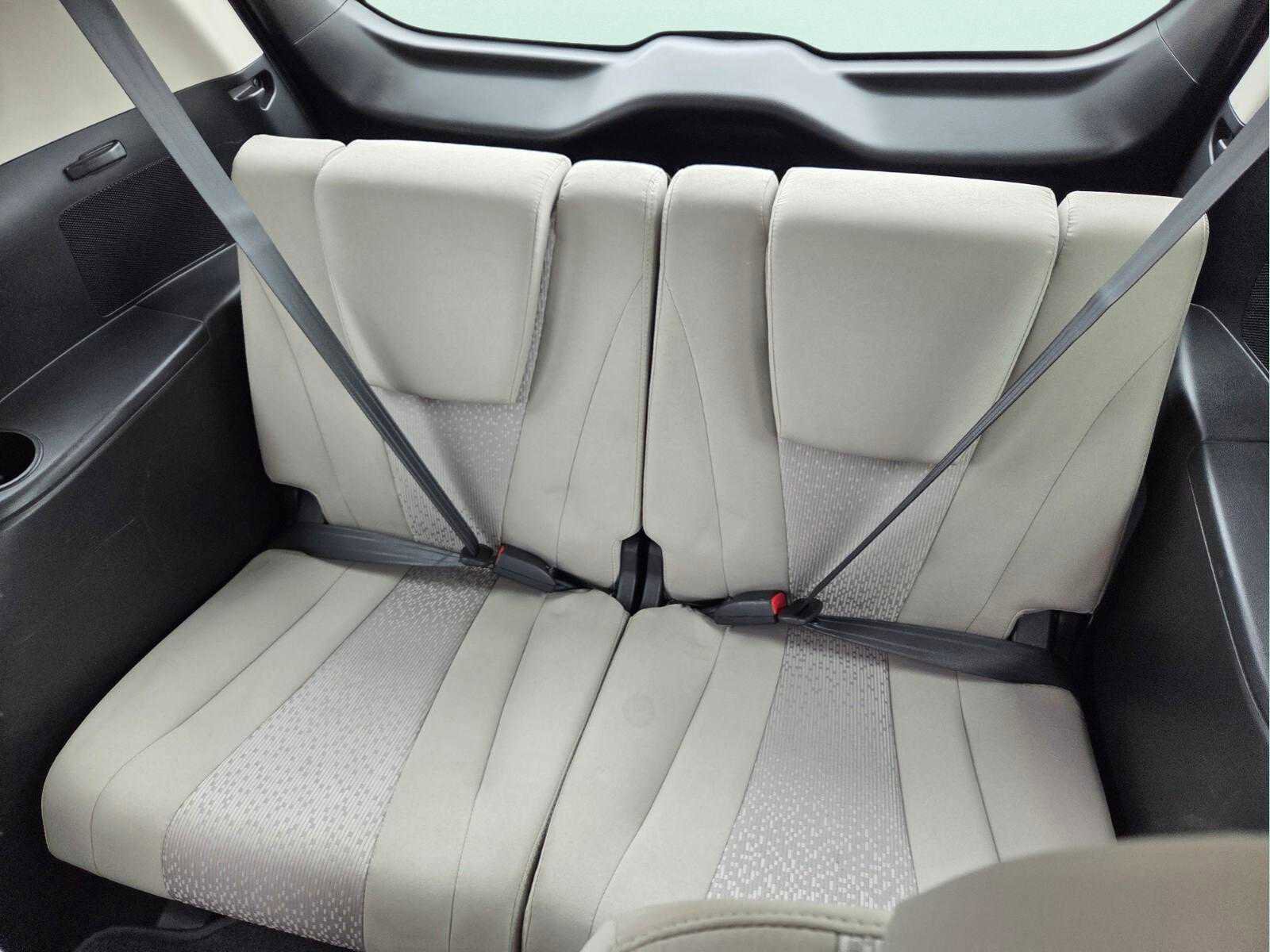 Used 2012 MAZDA MAZDA5 Sport FWD image 10