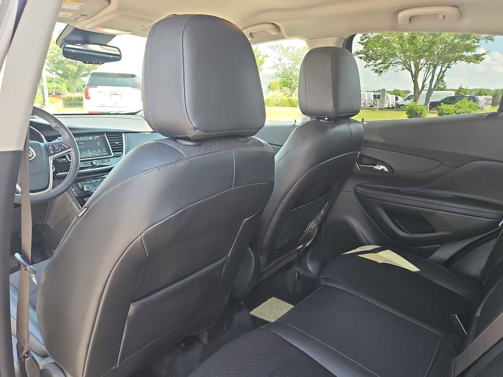 Certified 2018 Buick Encore Preferred FWD image 18