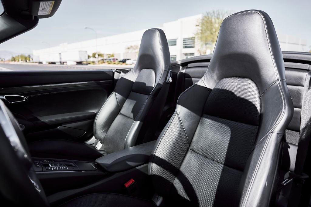 Used 2014 Porsche 911 Turbo S AWD/4WD image 42