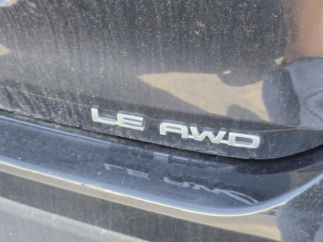Used 2023 Toyota Highlander LE AWD/4WD image 11