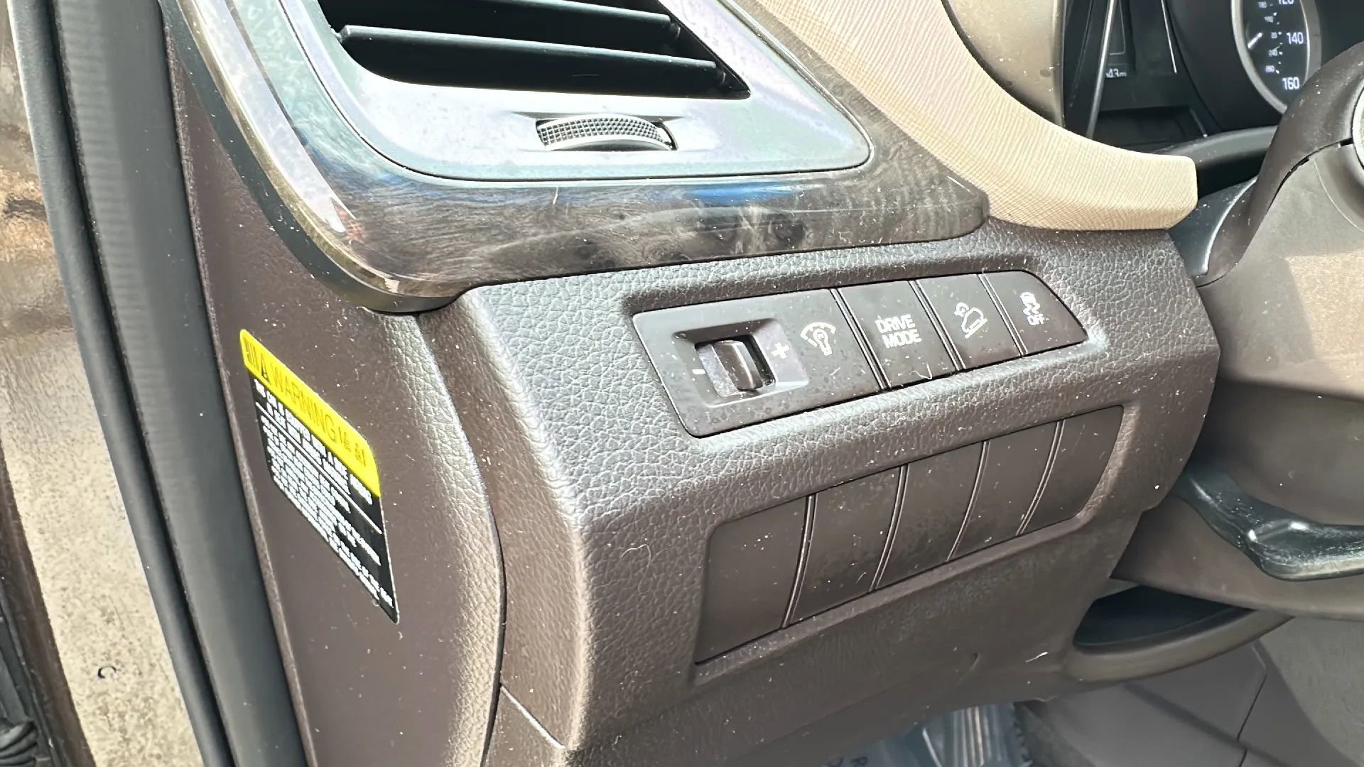 Used 2018 Hyundai Santa Fe SE image 31