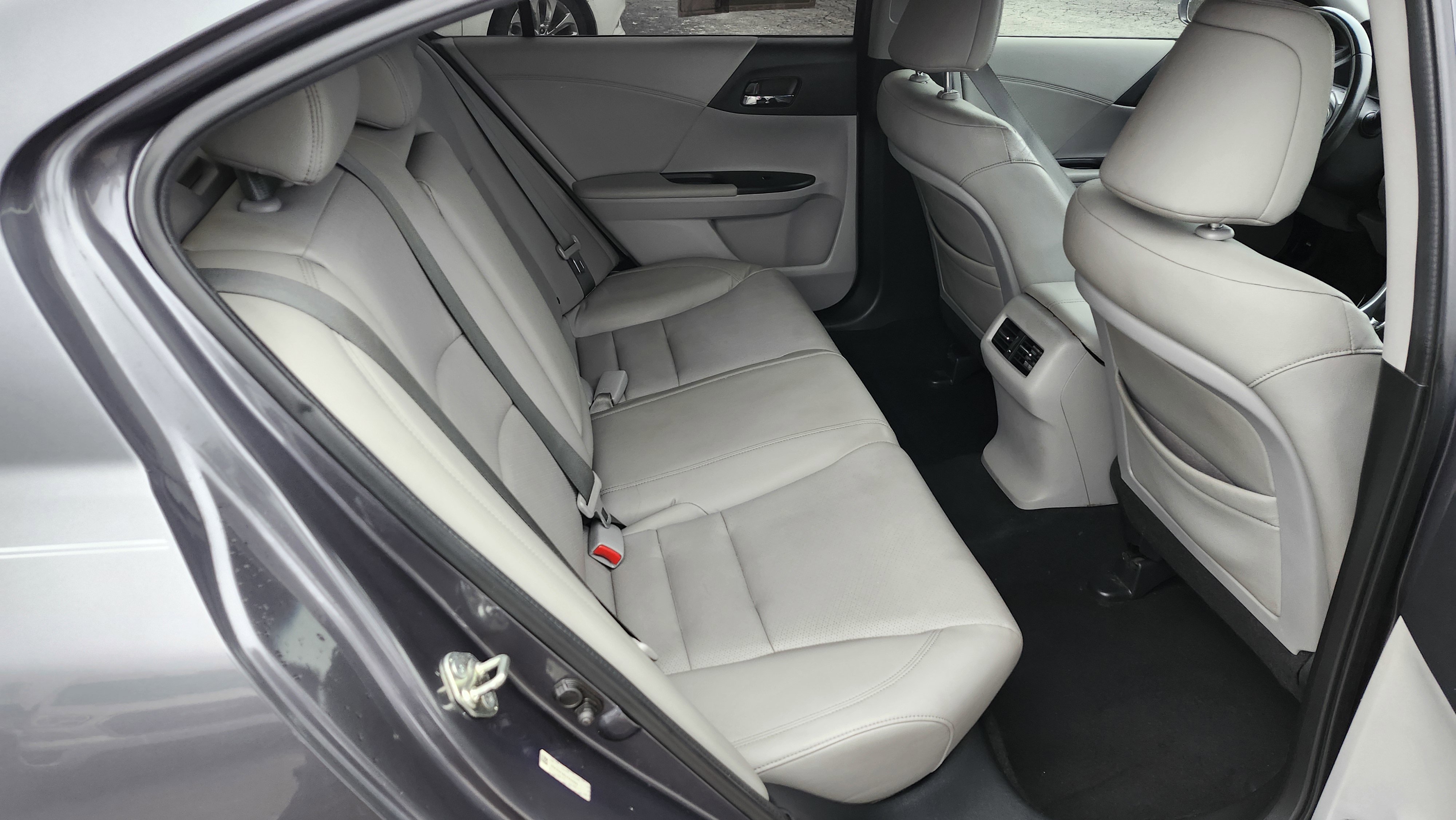 Used 2013 Honda Accord EX-L image 18