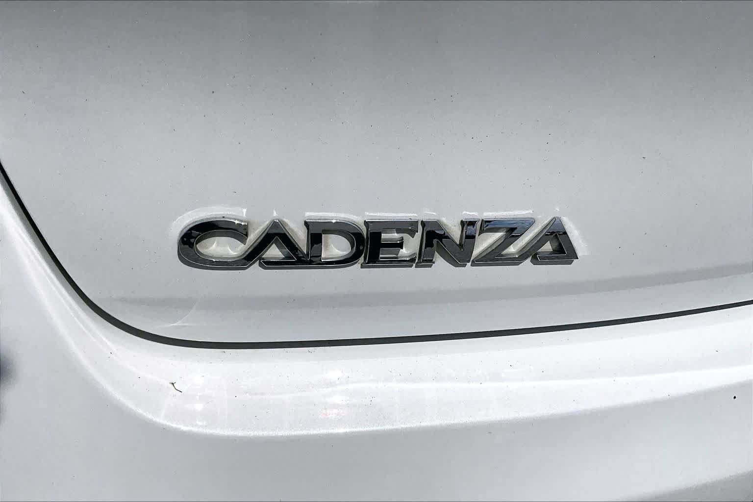 Used 2019 Kia Cadenza Technology FWD image 17
