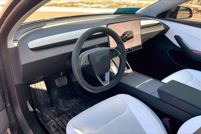 Used 2025 Tesla Model 3 Long Range image 16