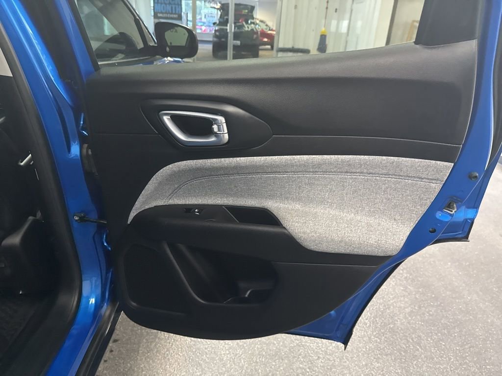 Used 2022 Jeep Compass Latitude w/ Convenience Group image 33