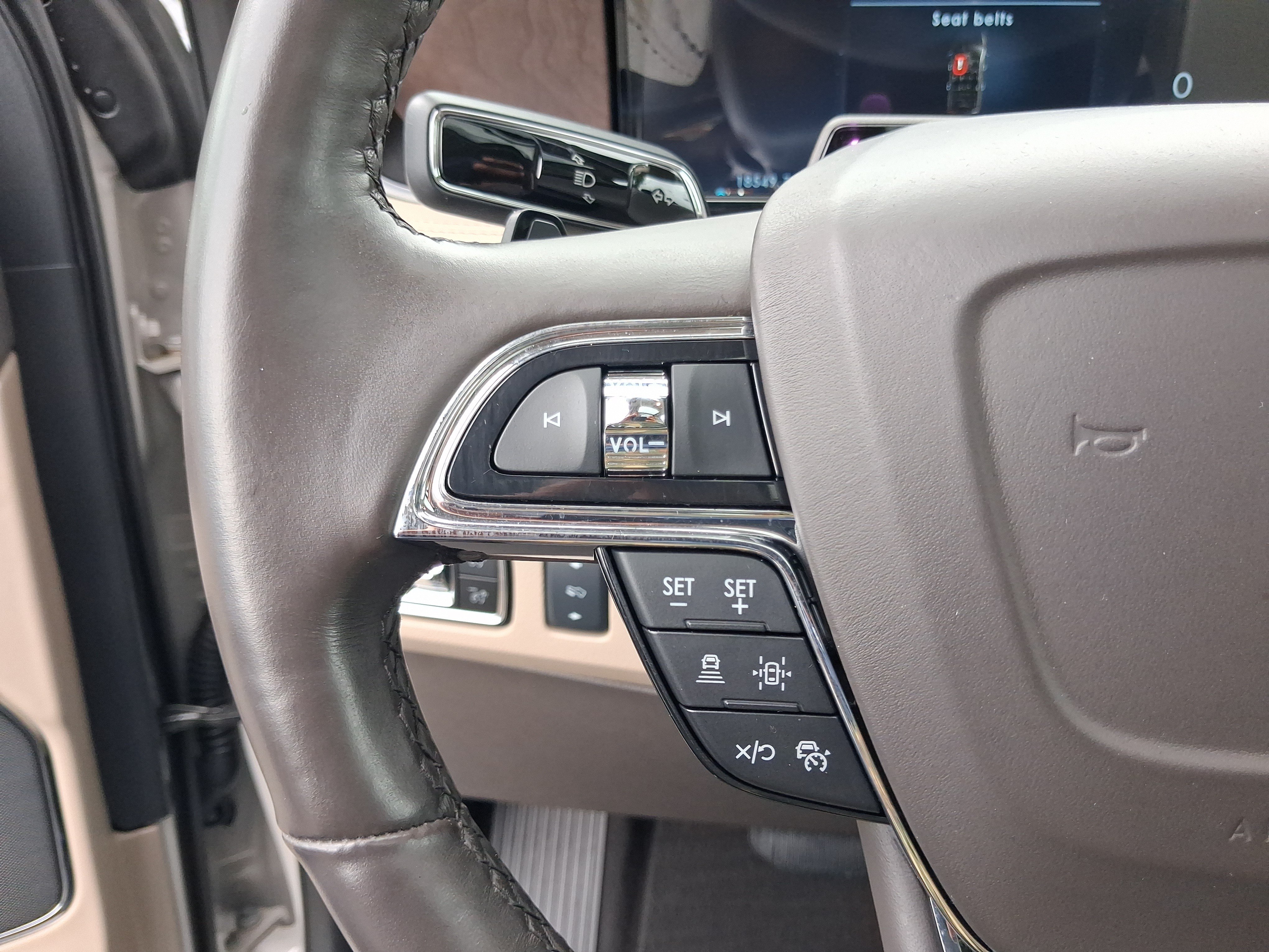 Used 2023 Lincoln Navigator L Reserve RWD image 16