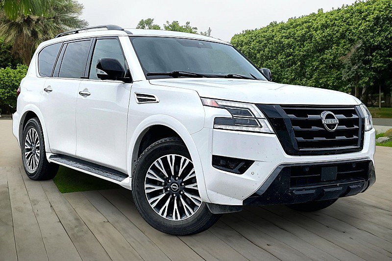 Used 2023 Nissan Armada SL w/ Midnight Edition Package RWD image 9