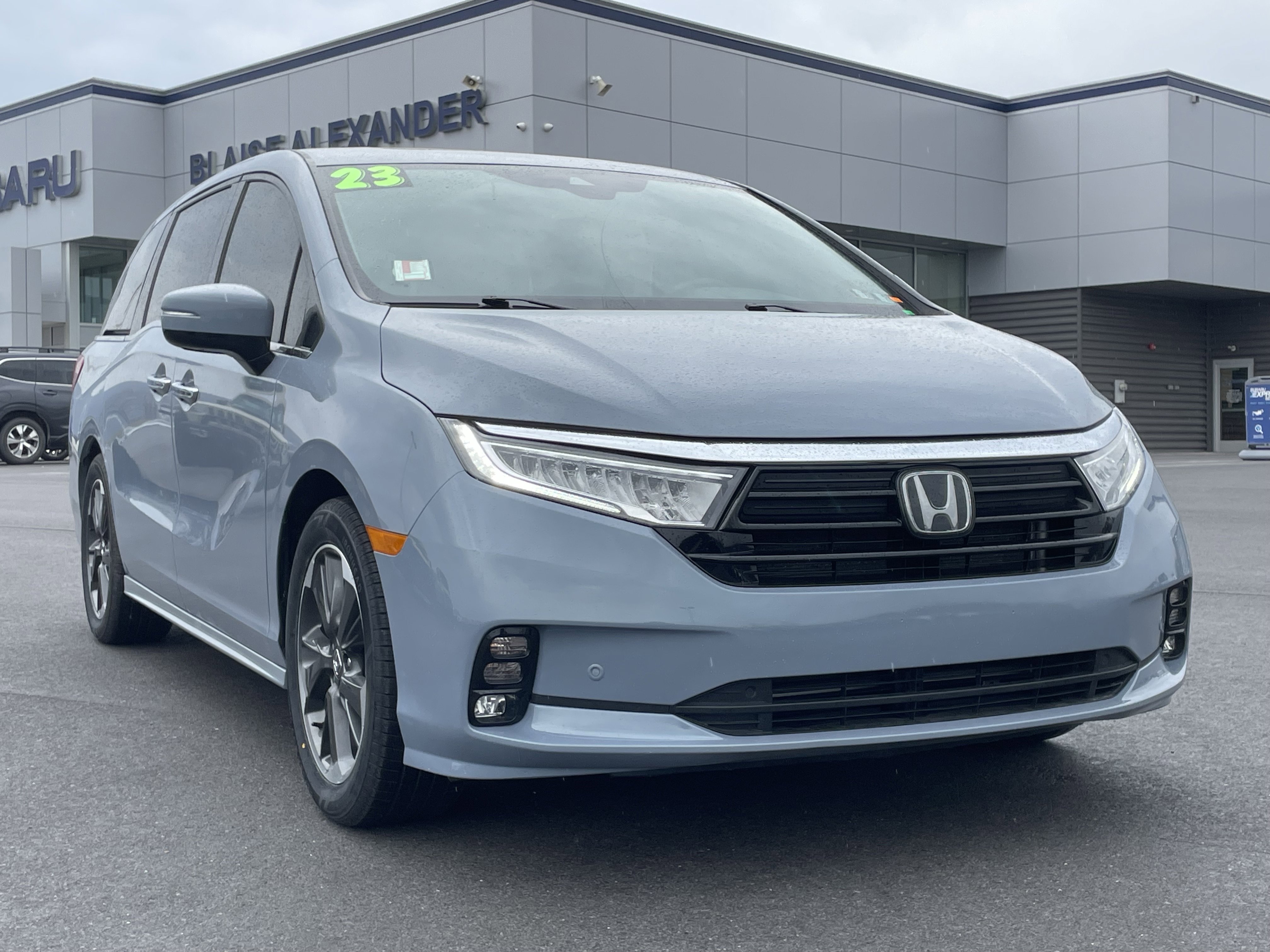 Used 2023 Honda Odyssey Elite image 1