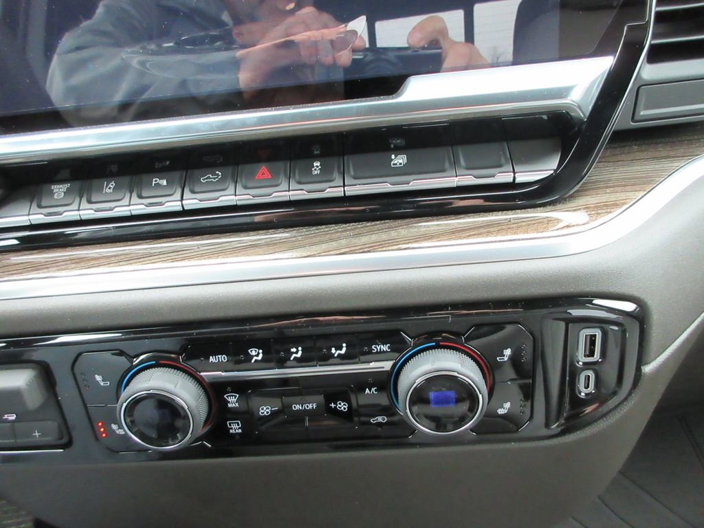 New 2026 Chevrolet Silverado 3500 LT w/ All Star Edition image 31