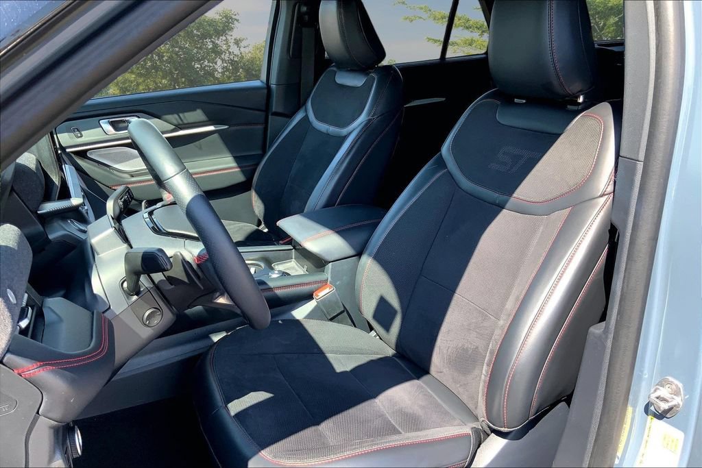 Used 2025 Ford Explorer ST AWD/4WD image 20
