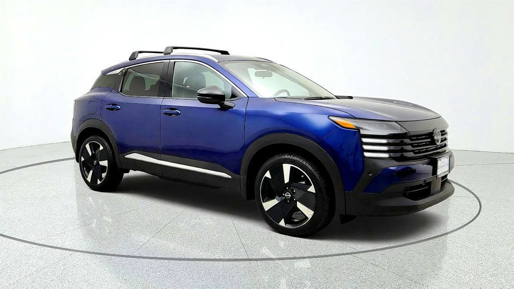 Used 2026 Nissan Kicks SR w/ SR Premium Package AWD/4WD image 2
