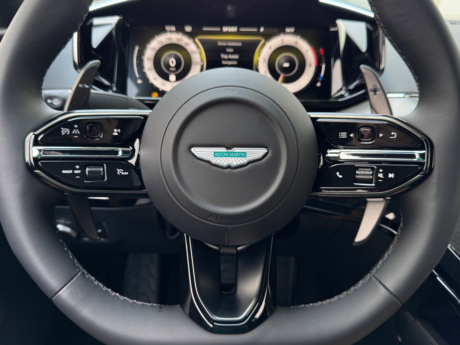New 2026 Aston Martin V8 Vantage Coupe image 15