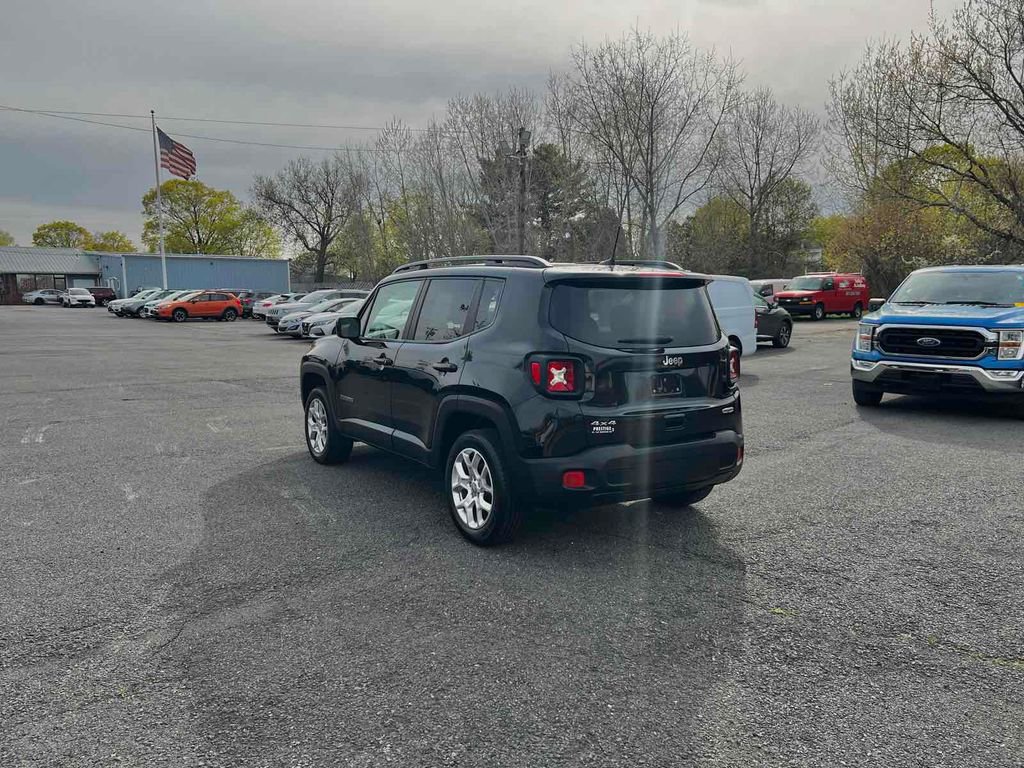 Used 2018 Jeep Renegade Latitude image 5