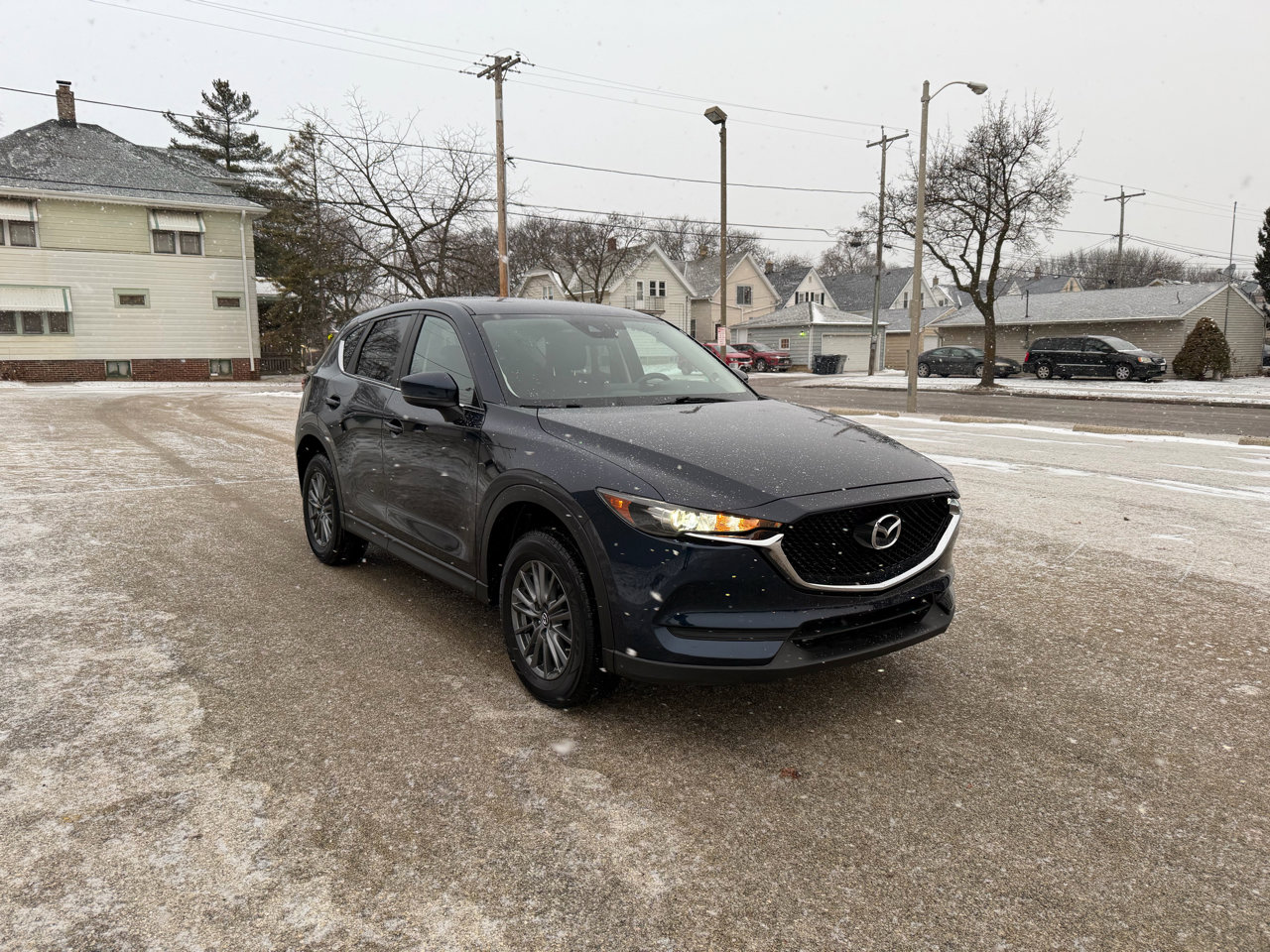 Used 2017 MAZDA CX-5 Touring image 1