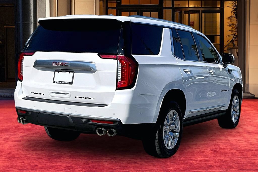 Used 2024 GMC Yukon Denali w/ Advanced Technology Package AWD/4WD image 6