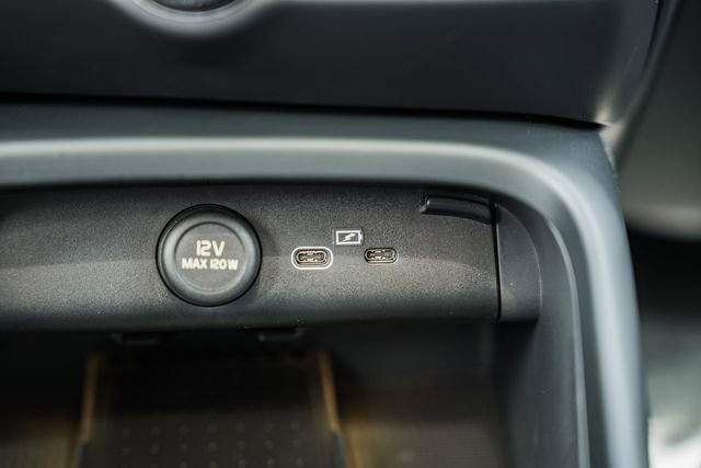 New 2026 Volvo XC40 B5 Plus w/ Climate Package image 25