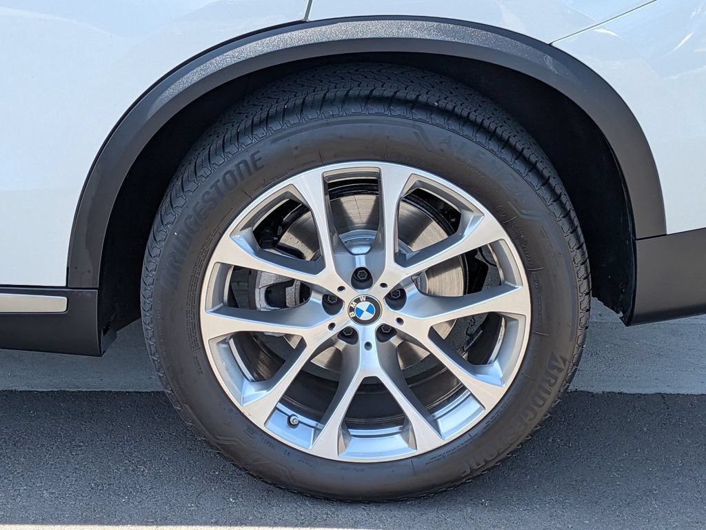 Certified 2024 BMW X5 sDrive40i w/ Parking Assistance Package RWD image 29
