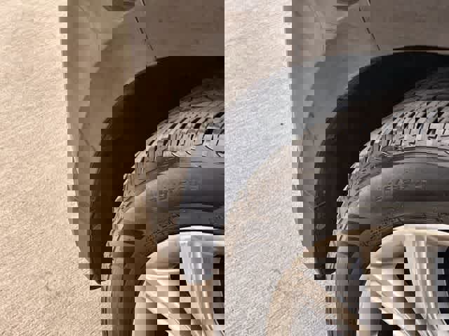 Used 2019 Ford Edge Titanium FWD image 23