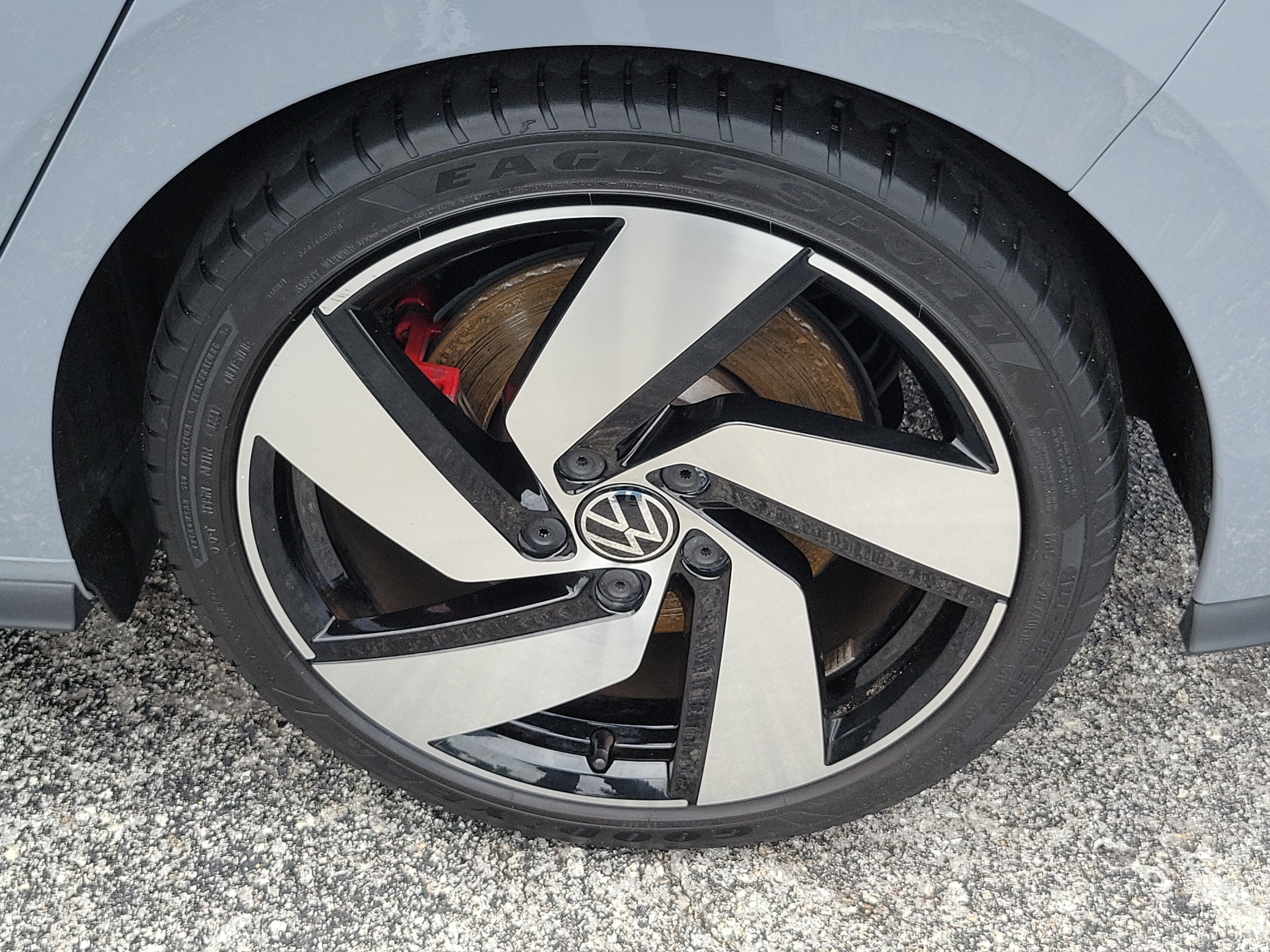 Certified 2023 Volkswagen GTI SE FWD image 13