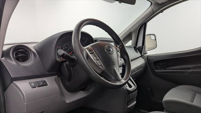 Used 2020 Nissan NV200 SV w/ Back Door Glass Package image 22