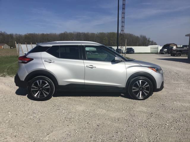 Used 2020 Nissan Kicks SV image 2