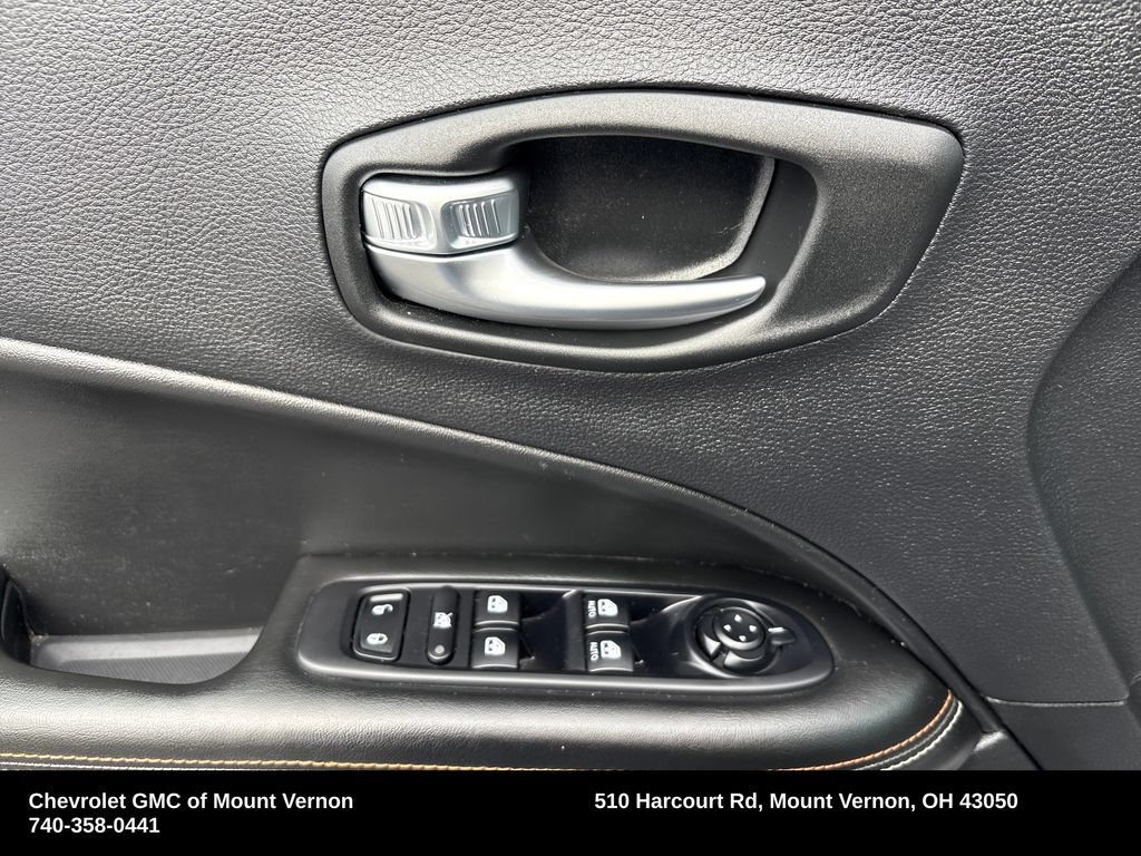 Used 2019 Jeep Compass Latitude AWD/4WD image 14