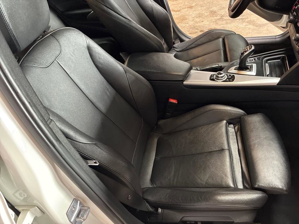 Used 2013 BMW 328i xDrive Sedan AWD/4WD image 28